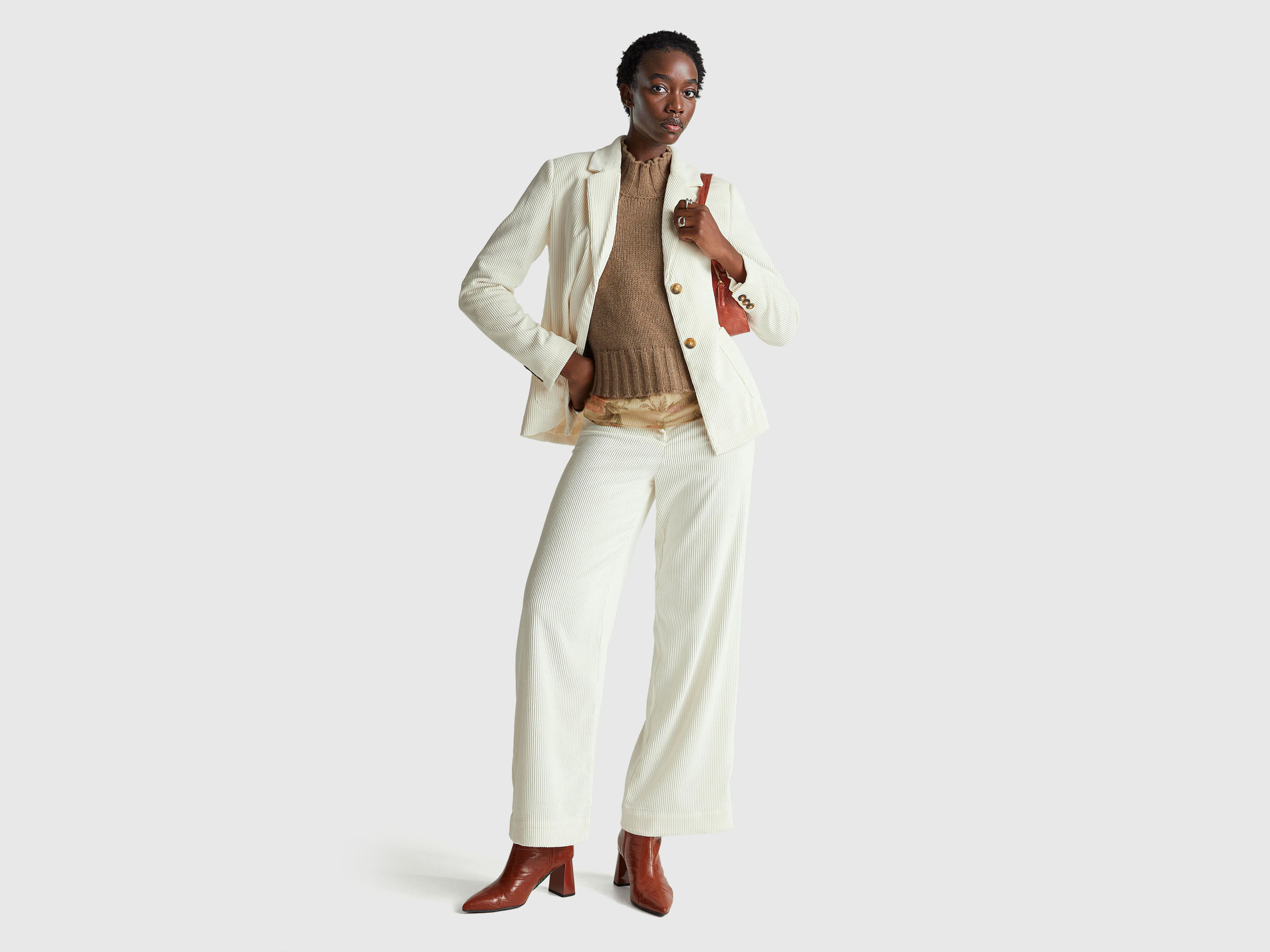 TROUSERS Women image number 3